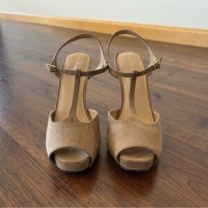 Metaphor Beige Suede Sandals
